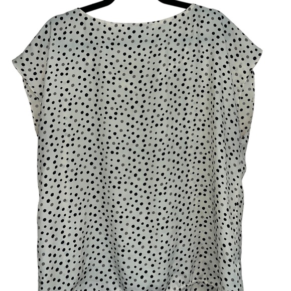 Loft, short sleeve blouse, top w/round square pattern pleating on front XL - Picture 6 of 10